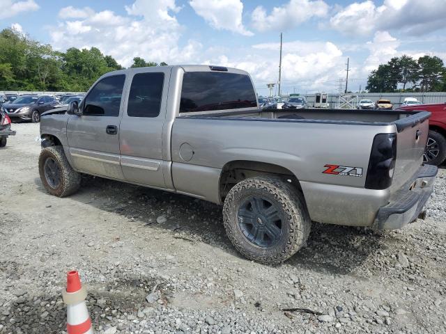 Фото 2 с аукциона – 2003 CHEVROLET SILVERADO с VIN 2GCEK19T731215001