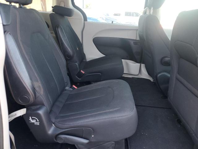 Photo 11 from auction – 2019 CHRYSLER PACIFICA T with VIN 2C4RC1FG8KR666721