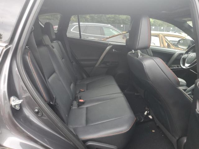 Photo 11 from auction – 2018 TOYOTA RAV4 SE with VIN 2T3JFREV3JW736357