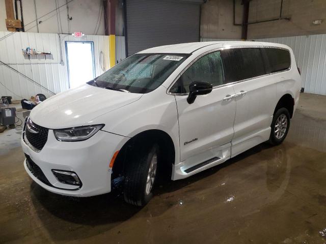 CHRYSLER PACIFICA T 2024 z numerem VIN 2C4RC1BG6RR120659 - Zdjęcie z aukcji