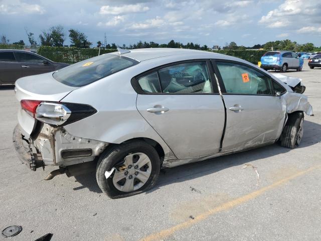 Photo 3 from auction – 2018 KIA FORTE LX with VIN 3KPFL4A71JE195572