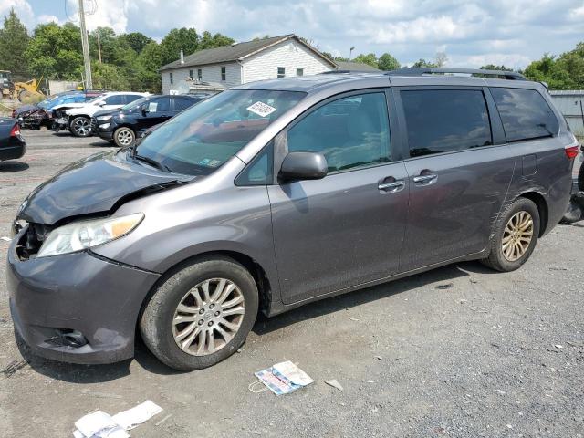 Photo 1 from auction – 2016 TOYOTA SIENNA XLE with VIN 5TDYK3DC2GS694667