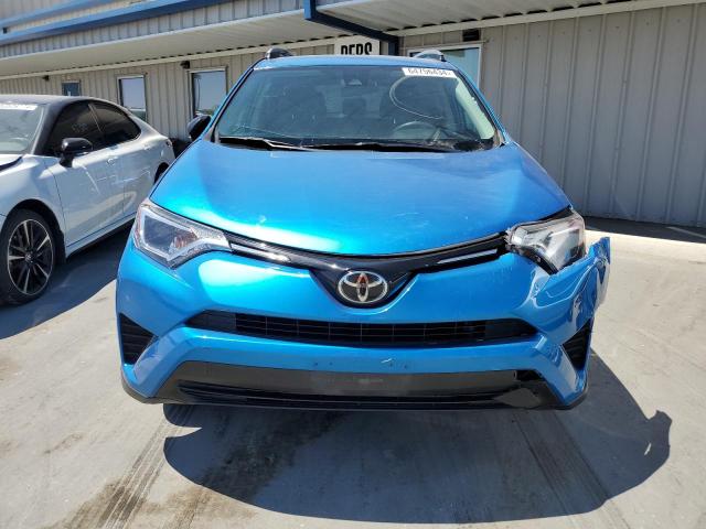 Photo 5 from auction – 2017 TOYOTA RAV4 LE with VIN JTMZFREV3HJ102087