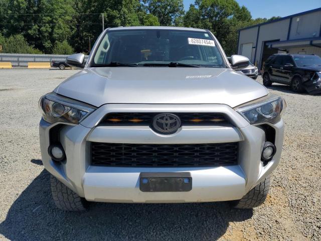 Photo 5 from auction – 2015 TOYOTA 4RUNNER SR with VIN JTEBU5JR8F5229654
