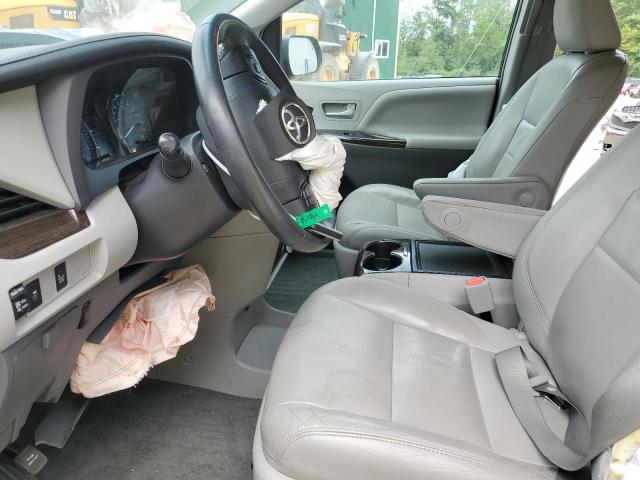 Photo 7 from auction – 2017 TOYOTA SIENNA XLE with VIN 5TDYZ3DC2HS834021