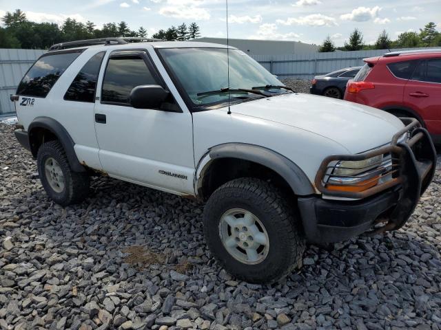 Photo 4 from auction – 2000 CHEVROLET BLAZER with VIN 1GNCT18W5YK131676