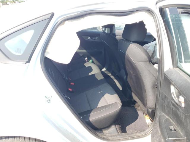 Photo 10 from auction – 2021 KIA FORTE FE with VIN 3KPF24AD5ME375103