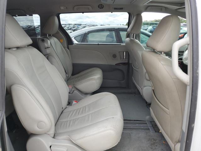 Photo 11 from auction – 2013 TOYOTA SIENNA XLE with VIN 5TDYK3DC6DS392603