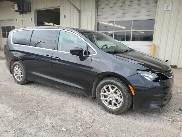 Photo 4 from auction – 2017 CHRYSLER PACIFICA T with VIN 2C4RC1DG6HR502623