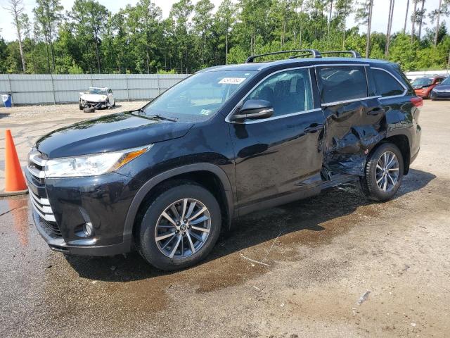 Photo 1 from auction – 2019 TOYOTA HIGHLANDER with VIN 5TDJZRFH7KS594033
