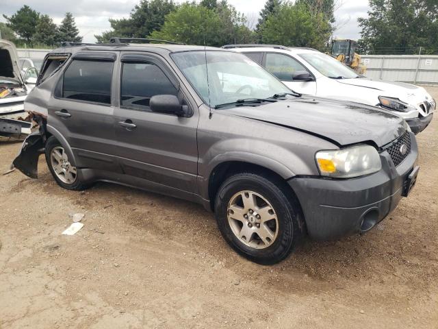 Photo 4 from auction – 2004 FORD ESCAPE LIM with VIN 1FMCU94144KA37129