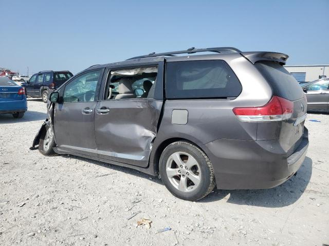 Photo 2 from auction – 2014 TOYOTA SIENNA LE with VIN 5TDKK3DC4ES420633