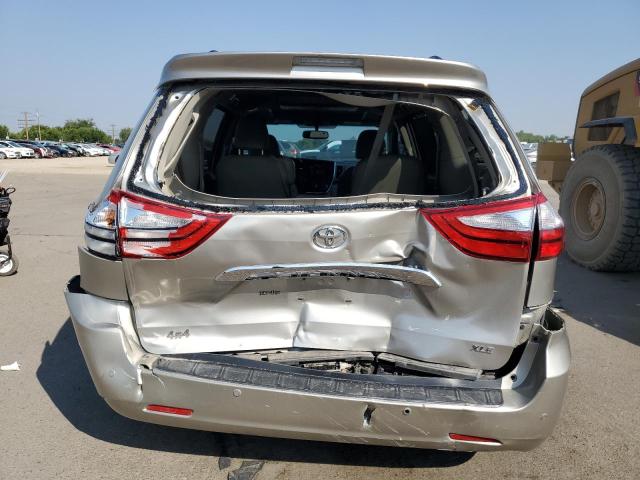 Photo 6 from auction – 2017 TOYOTA SIENNA XLE with VIN 5TDYZ3DCXHS770441