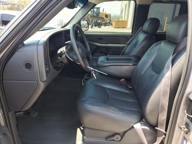 Photo 7 from auction – 2004 CHEVROLET SILVERADO with VIN 2GCEC19T041130354