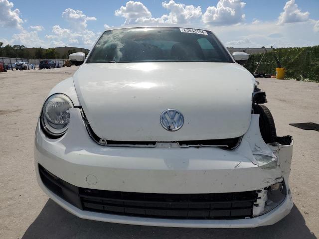 Photo 5 from auction – 2014 VOLKSWAGEN BEETLE with VIN 3VWJ07AT5EM660140