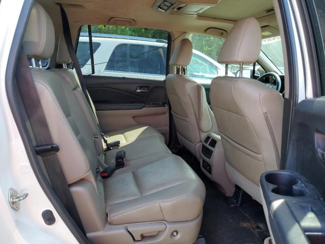 Photo 11 from auction – 2017 HONDA PILOT TOUR with VIN 5FNYF5H97HB016386