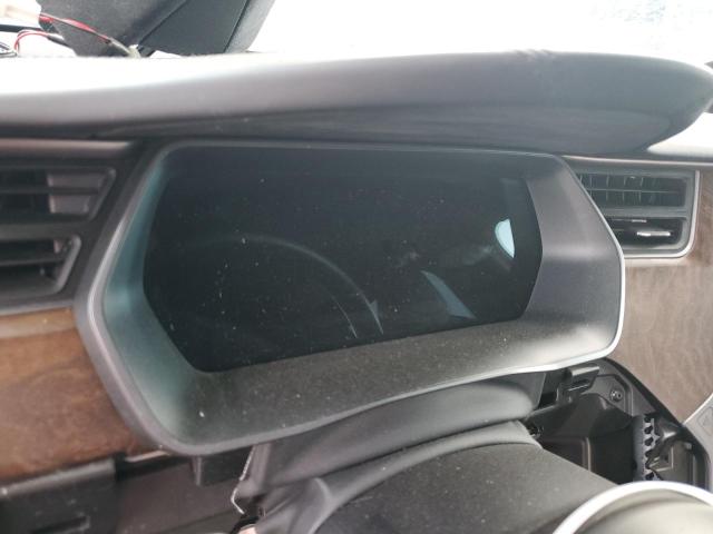 Photo 9 from auction – 2018 TESLA MODEL X with VIN 5YJXCDE21JF142304