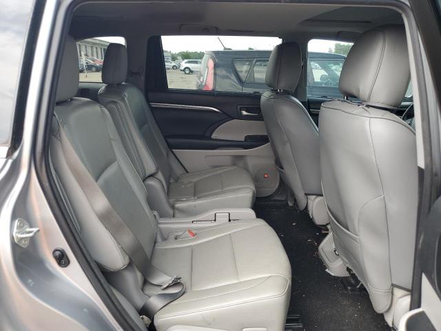 Photo 11 from auction – 2015 TOYOTA HIGHLANDER with VIN 5TDDKRFH8FS122852