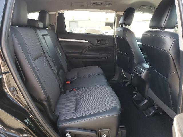 Photo 11 from auction – 2019 TOYOTA HIGHLANDER with VIN 5TDZZRFH4KS316922