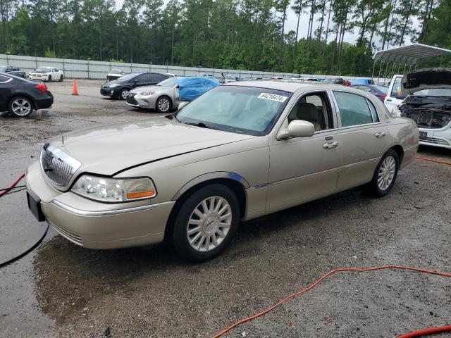 LINCOLN TOWN CAR E 2004 with VIN 1LNHM81W84Y633387 - Photo from auction
