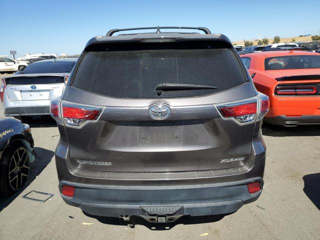 Photo 6 from auction – 2016 TOYOTA HIGHLANDER with VIN 5TDJKRFH8GS251811