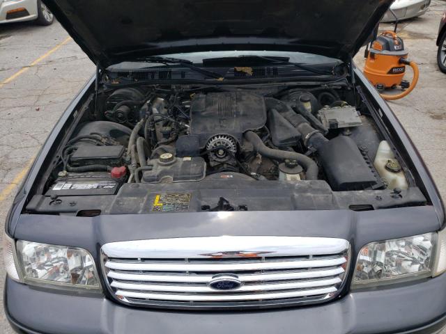 Photo 11 from auction – 2005 FORD CROWN with VIN 2FAFP74W45X130228