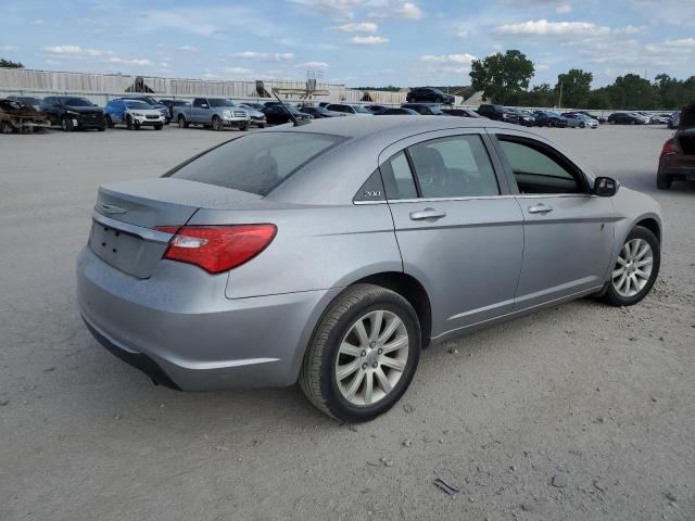 Photo 3 from auction – 2014 CHRYSLER 200 TOURIN with VIN 1C3CCBBB0EN177211