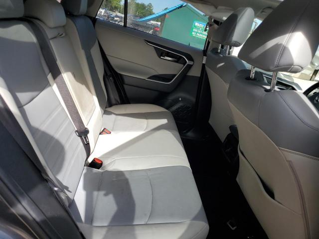 Photo 11 from auction – 2020 TOYOTA RAV4 XLE P with VIN JTMC1RFVXLD517868