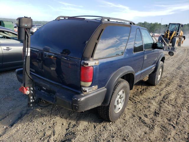 Photo 3 from auction – 2002 CHEVROLET BLAZER with VIN 1GNCT18W12K146148