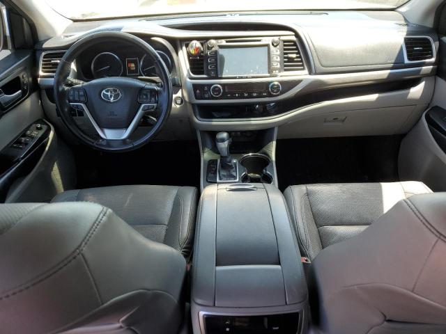 Photo 8 from auction – 2017 TOYOTA HIGHLANDER with VIN 5TDYZRFH4HS233477
