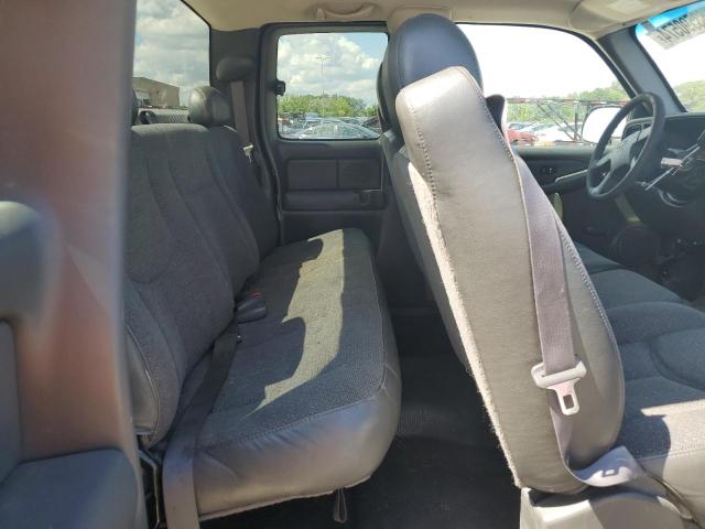 Photo 10 from auction – 2003 CHEVROLET SILVERADO with VIN 2GCEC19TX31341138