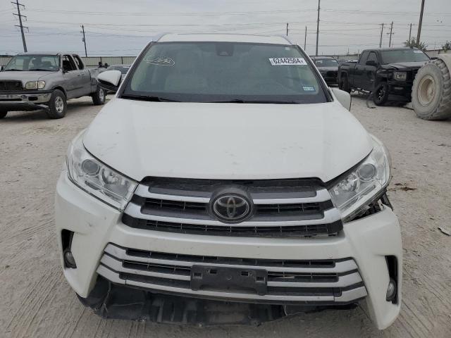 Photo 5 from auction – 2019 TOYOTA HIGHLANDER with VIN 5TDKZRFH5KS318213