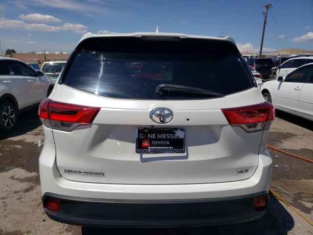 Photo 6 from auction – 2018 TOYOTA HIGHLANDER with VIN 5TDKZRFH9JS534533