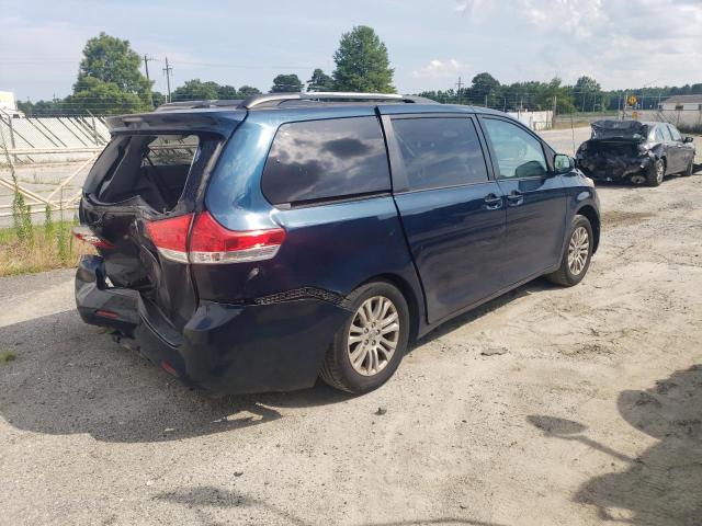 Photo 3 from auction – 2011 TOYOTA SIENNA XLE with VIN 5TDYK3DCXBS136610