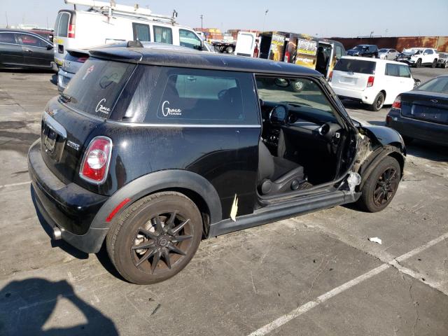 Photo 3 from auction – 2011 MINI COOPER with VIN WMWSU3C53BTX95629