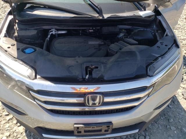 Photo 12 from auction – 2018 HONDA PILOT TOUR with VIN 5FNYF6H95JB016513