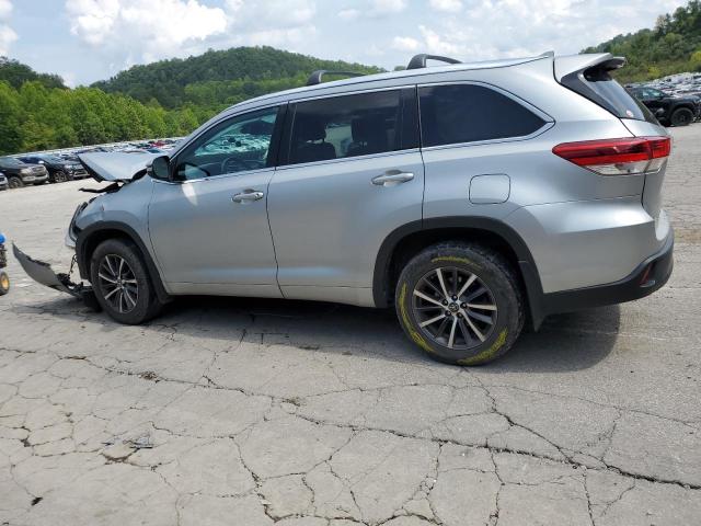 Photo 2 from auction – 2018 TOYOTA HIGHLANDER with VIN 5TDJZRFH9JS860859