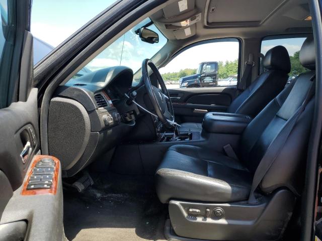 Photo 7 from auction – 2010 CHEVROLET AVALANCHE with VIN 3GNVKGE07AG102837