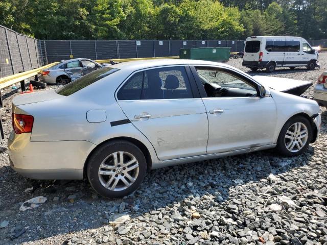 Photo 3 from auction – 2007 VOLKSWAGEN JETTA 2.5 with VIN 3VWSF71K57M048310