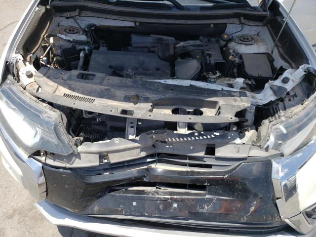 Photo 12 from auction – 2017 MITSUBISHI OUTLANDER with VIN JA4AD3A32HZ002188