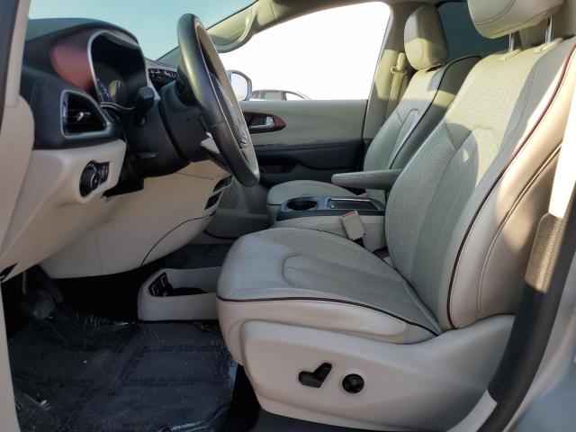 Photo 7 from auction – 2017 CHRYSLER PACIFICA L with VIN 2C4RC1GG1HR619974