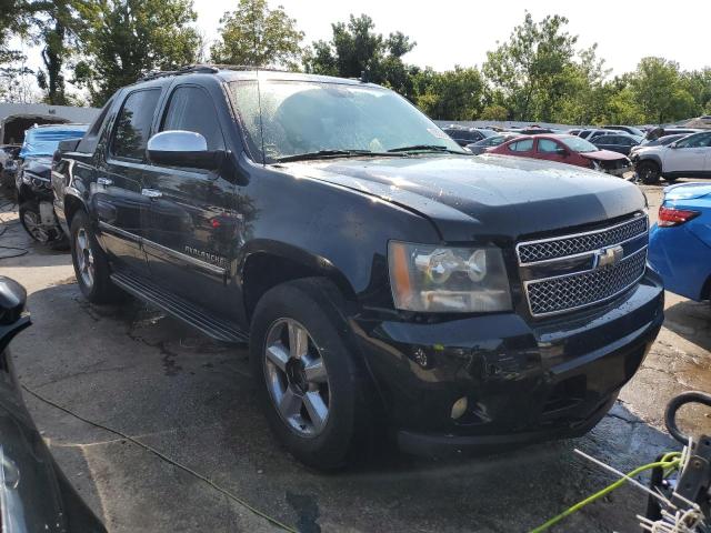 Photo 4 from auction – 2011 CHEVROLET AVALANCHE with VIN 3GNTKGE33BG117743