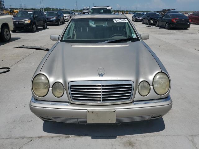 Photo 5 from auction – 1999 MERCEDES-BENZ E 320 with VIN WDBJF65H2XA796192