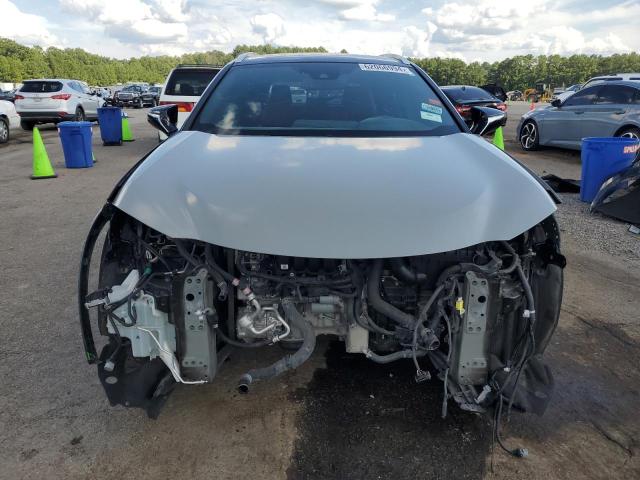 Photo 5 from auction – 2019 LEXUS UX 200 with VIN JTHY3JBH1K2006057