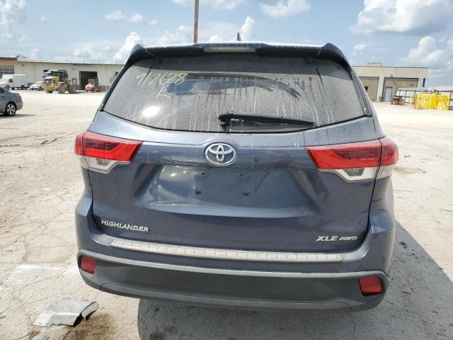 Photo 6 from auction – 2018 TOYOTA HIGHLANDER with VIN 5TDJZRFHXJS912628