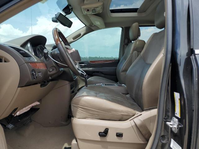 Photo 7 from auction – 2015 CHRYSLER TOWN & COU with VIN 2C4RC1GGXFR697229