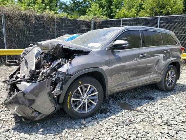 TOYOTA HIGHLANDER 2017 with VIN 5TDJZRFH7HS521754 - Photo from auction