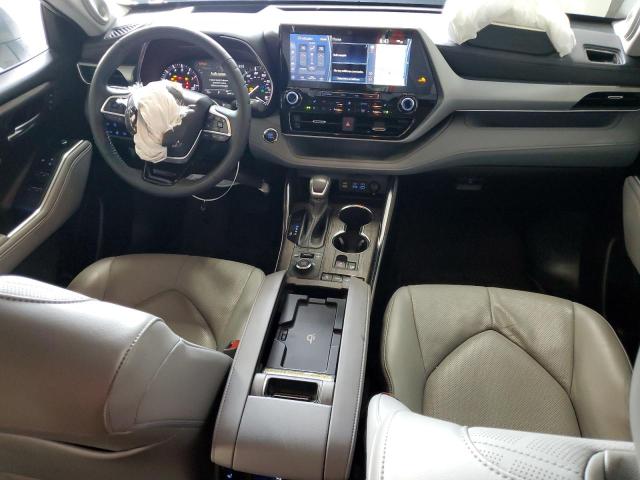 Photo 8 from auction – 2022 TOYOTA HIGHLANDER with VIN 5TDFZRBH7NS232848