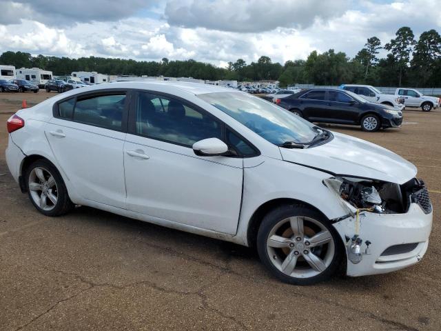 Photo 4 from auction – 2016 KIA FORTE LX with VIN KNAFK4A65G5615748