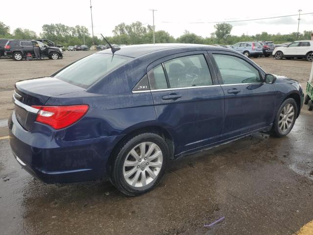 Photo 3 from auction – 2013 CHRYSLER 200 TOURIN with VIN 1C3CCBBB1DN768338